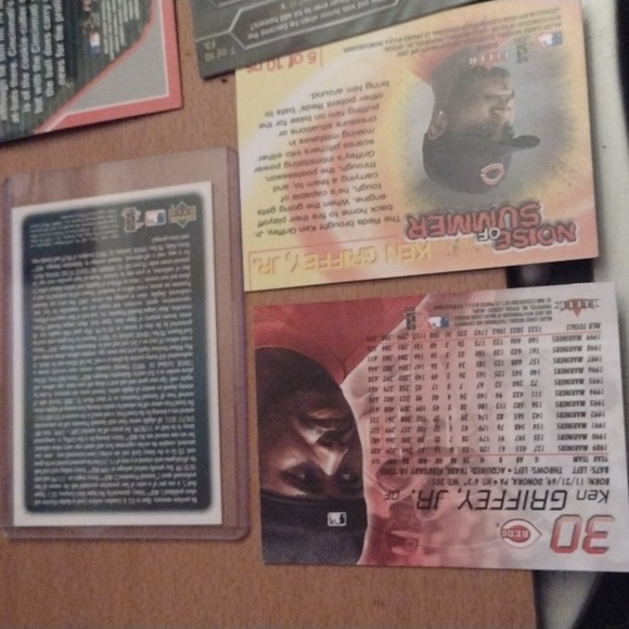 Ken Griffey Jr BB CARDS - Picture 2 of 3